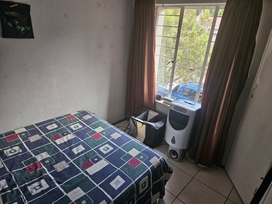 2 Bedroom Property for Sale in Sonneglans Gauteng