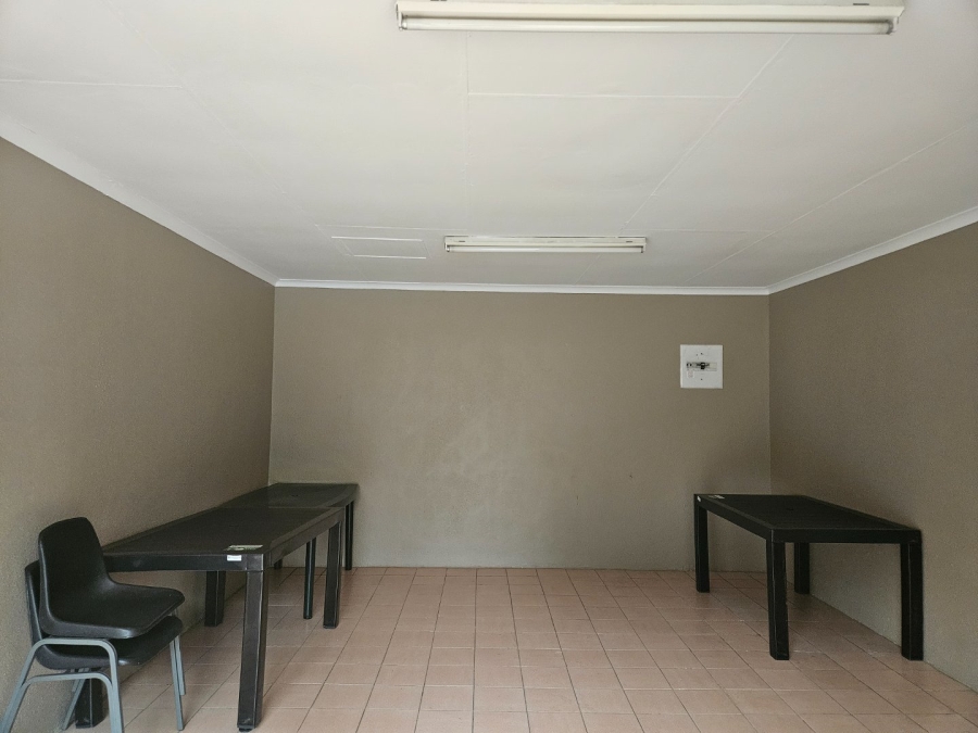 2 Bedroom Property for Sale in Sonneglans Gauteng