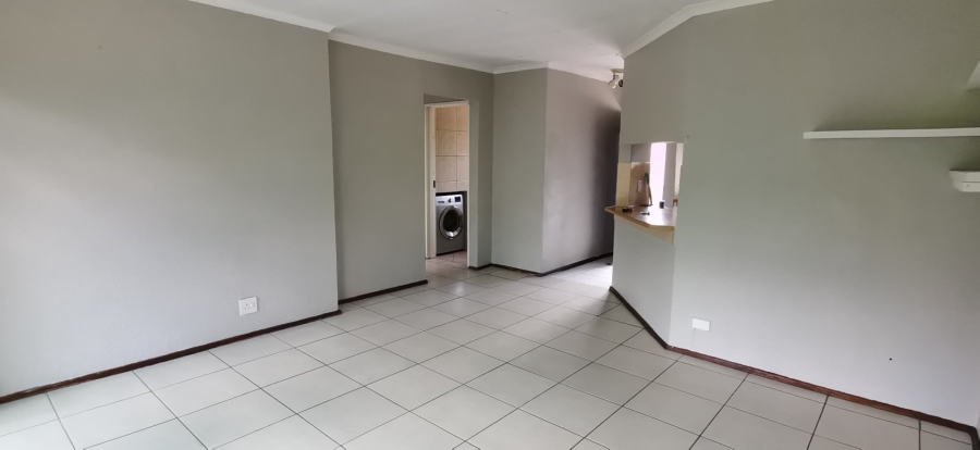 2 Bedroom Property for Sale in Sonneglans Gauteng