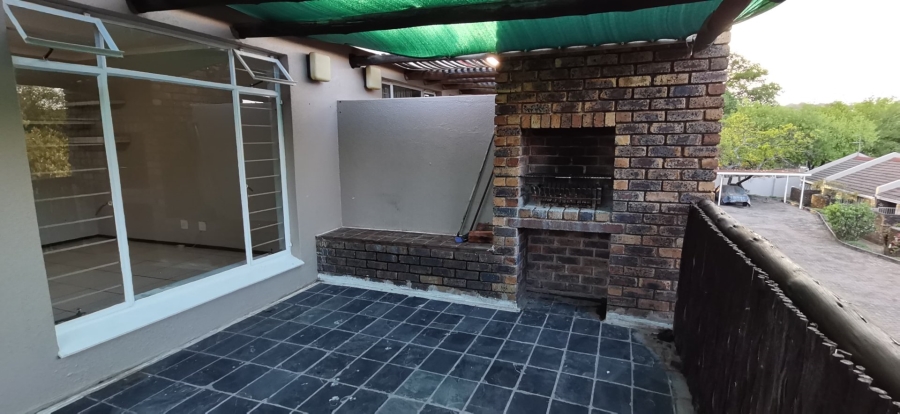 2 Bedroom Property for Sale in Sonneglans Gauteng