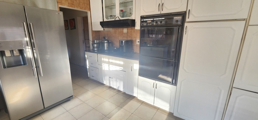 To Let 4 Bedroom Property for Rent in Laudium Gauteng