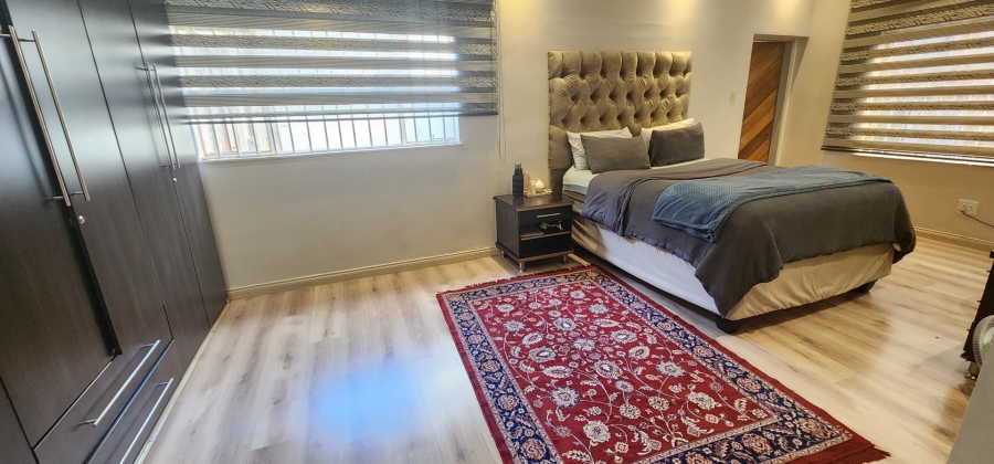 To Let 4 Bedroom Property for Rent in Laudium Gauteng