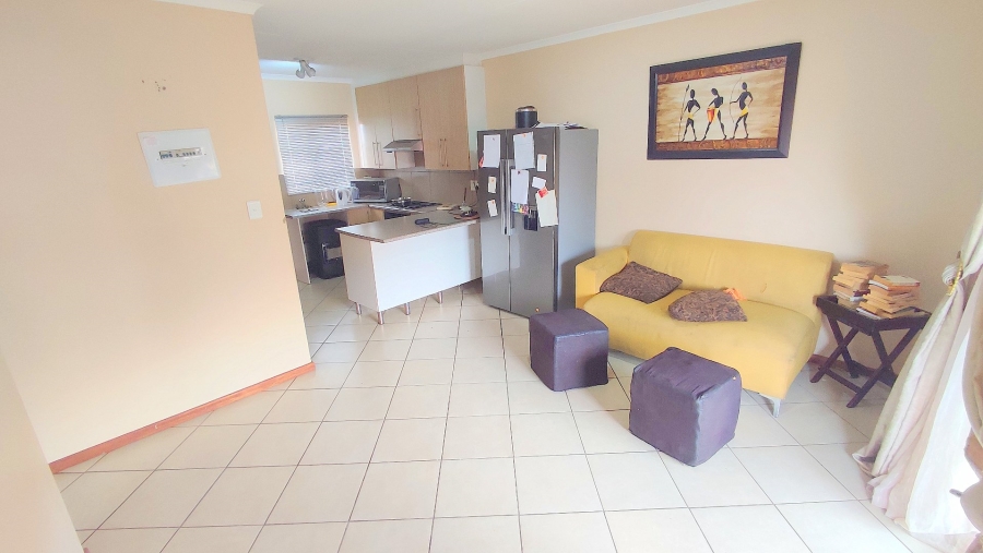 2 Bedroom Property for Sale in Monavoni Gauteng