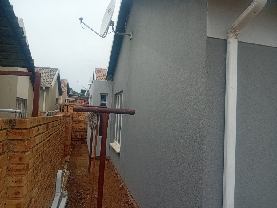 To Let  Bedroom Property for Rent in Cosmo City Gauteng