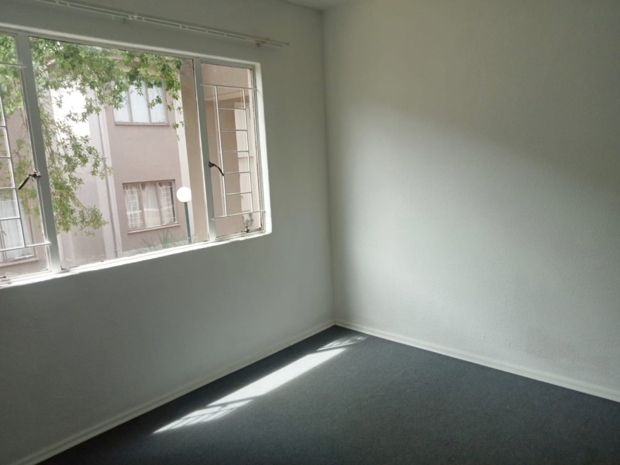 To Let 2 Bedroom Property for Rent in Vorna Valley Gauteng