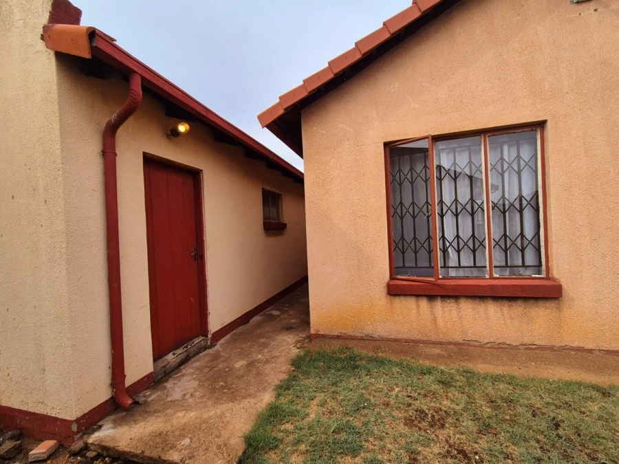 2 Bedroom Property for Sale in Roodekop Gauteng