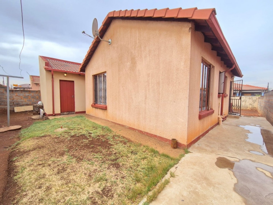 2 Bedroom Property for Sale in Roodekop Gauteng