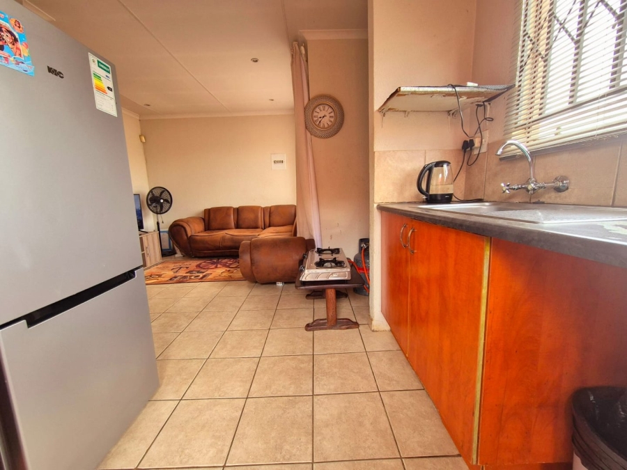 2 Bedroom Property for Sale in Roodekop Gauteng