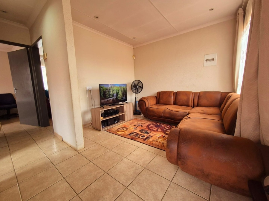 2 Bedroom Property for Sale in Roodekop Gauteng