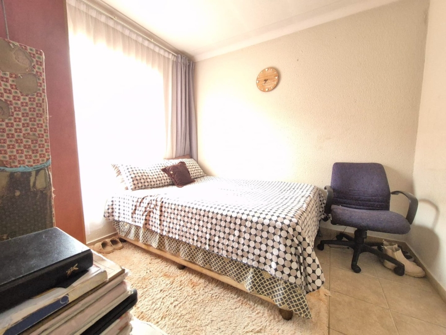 2 Bedroom Property for Sale in Roodekop Gauteng