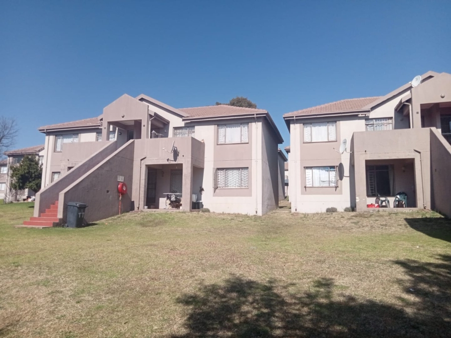 2 Bedroom Property for Sale in Vorna Valley Gauteng