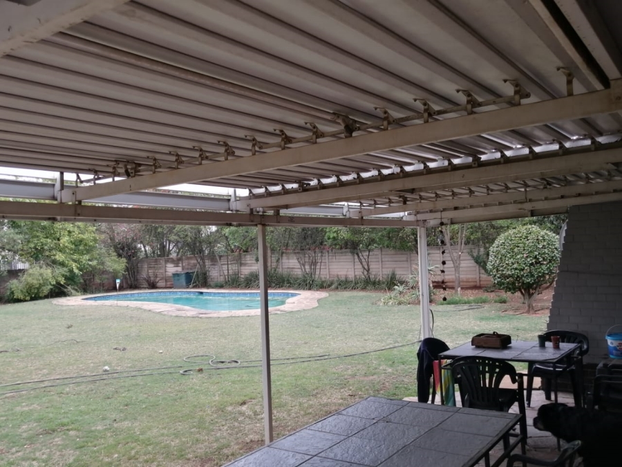 3 Bedroom Property for Sale in Selcourt Gauteng