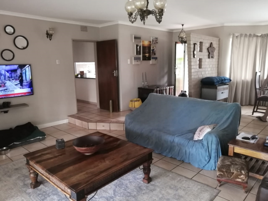 3 Bedroom Property for Sale in Selcourt Gauteng