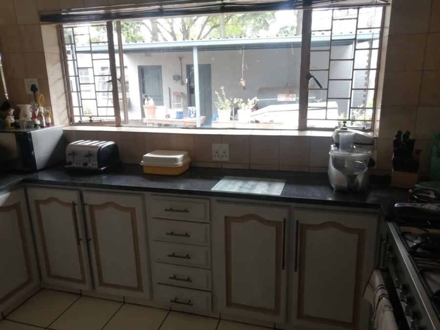 3 Bedroom Property for Sale in Selcourt Gauteng