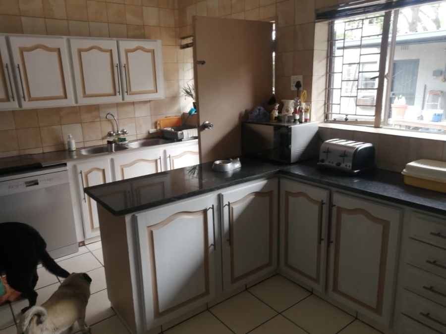 3 Bedroom Property for Sale in Selcourt Gauteng