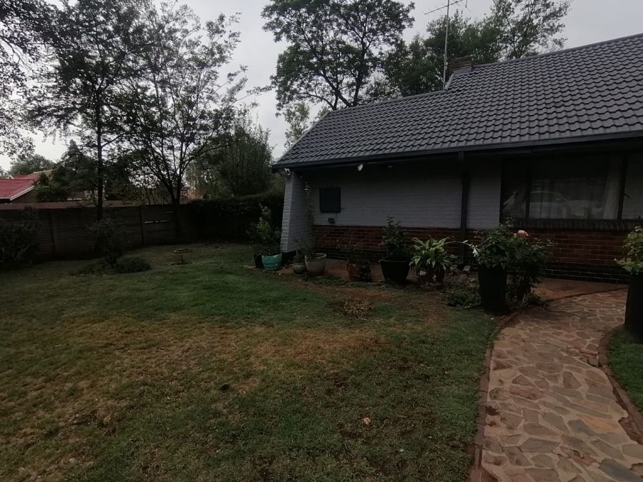 3 Bedroom Property for Sale in Selcourt Gauteng