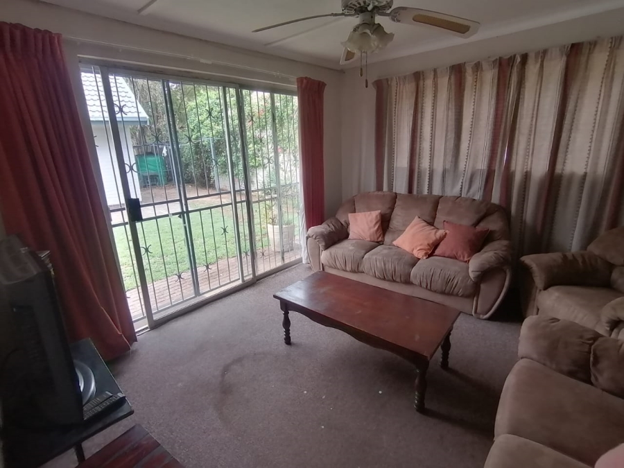 3 Bedroom Property for Sale in Selcourt Gauteng