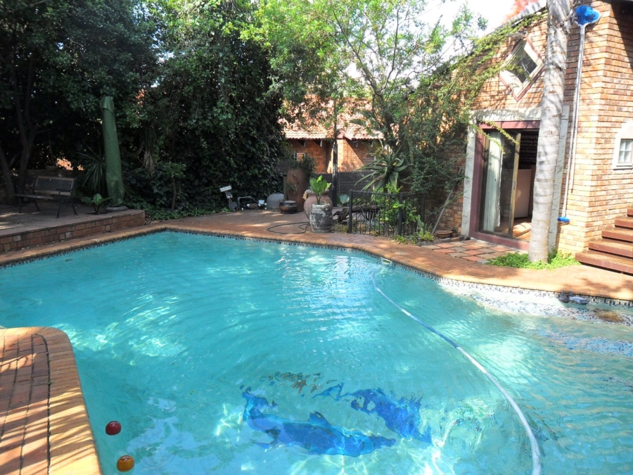 4 Bedroom Property for Sale in Zwartkop Gauteng