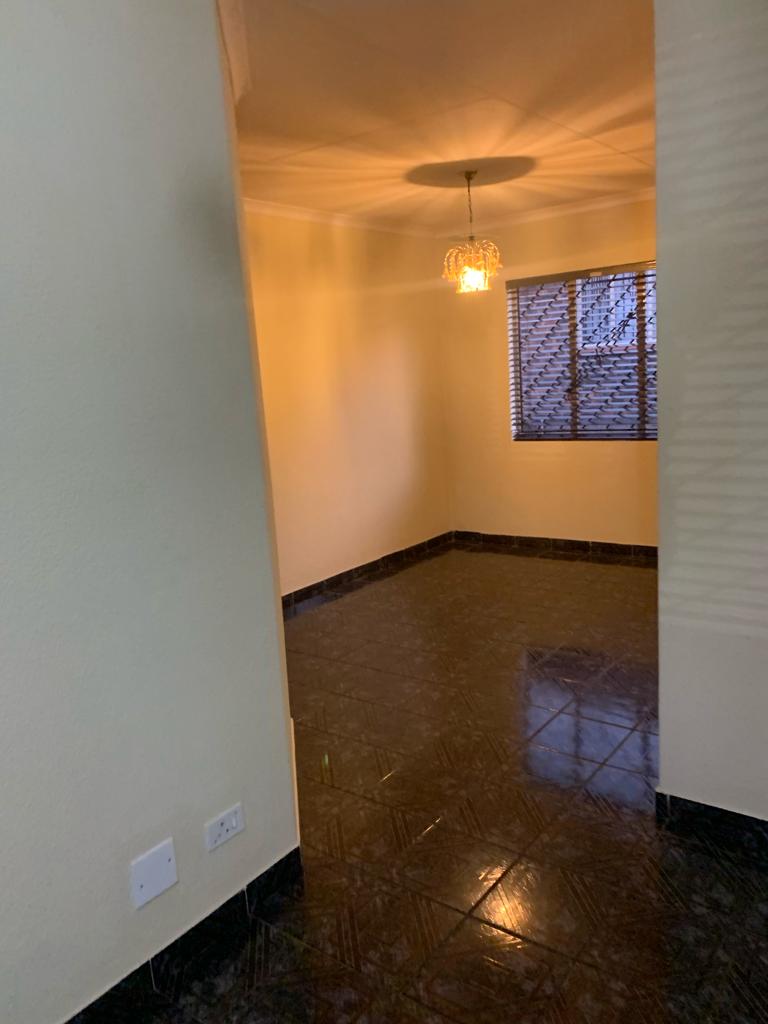 To Let 3 Bedroom Property for Rent in Mondeor Gauteng