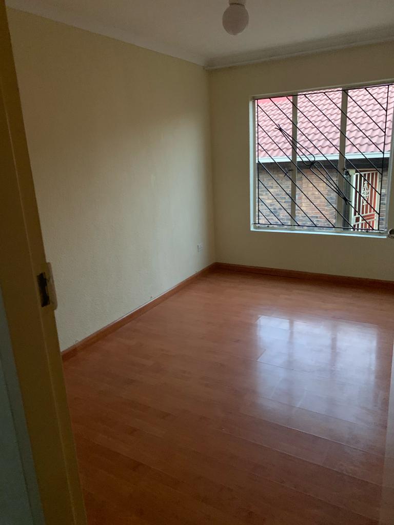 To Let 3 Bedroom Property for Rent in Mondeor Gauteng