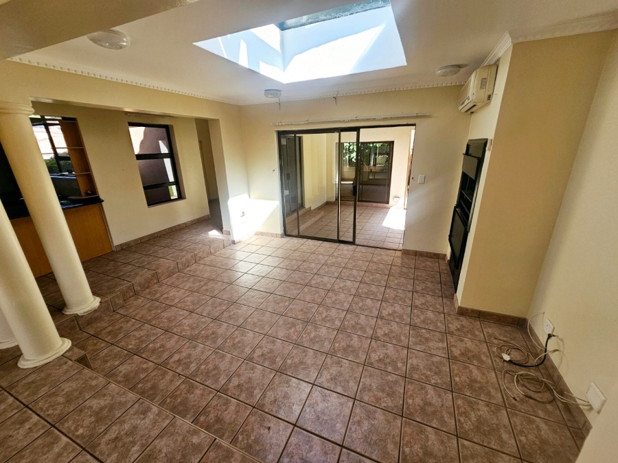 To Let 3 Bedroom Property for Rent in Eldoglen Gauteng