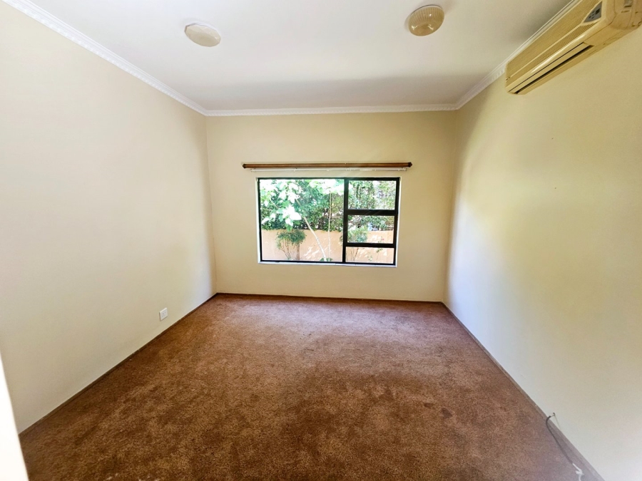 To Let 3 Bedroom Property for Rent in Eldoglen Gauteng