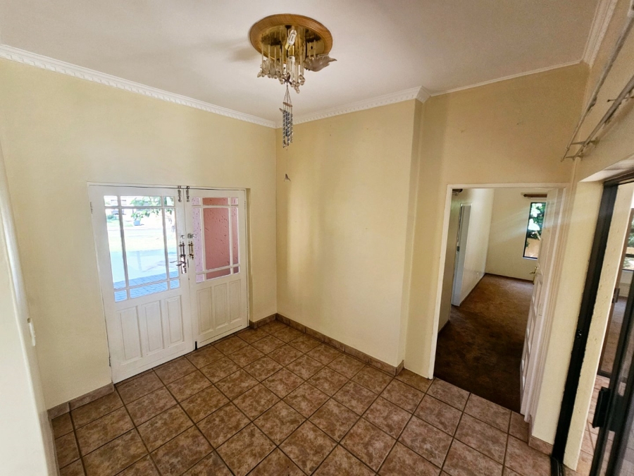 To Let 3 Bedroom Property for Rent in Eldoglen Gauteng