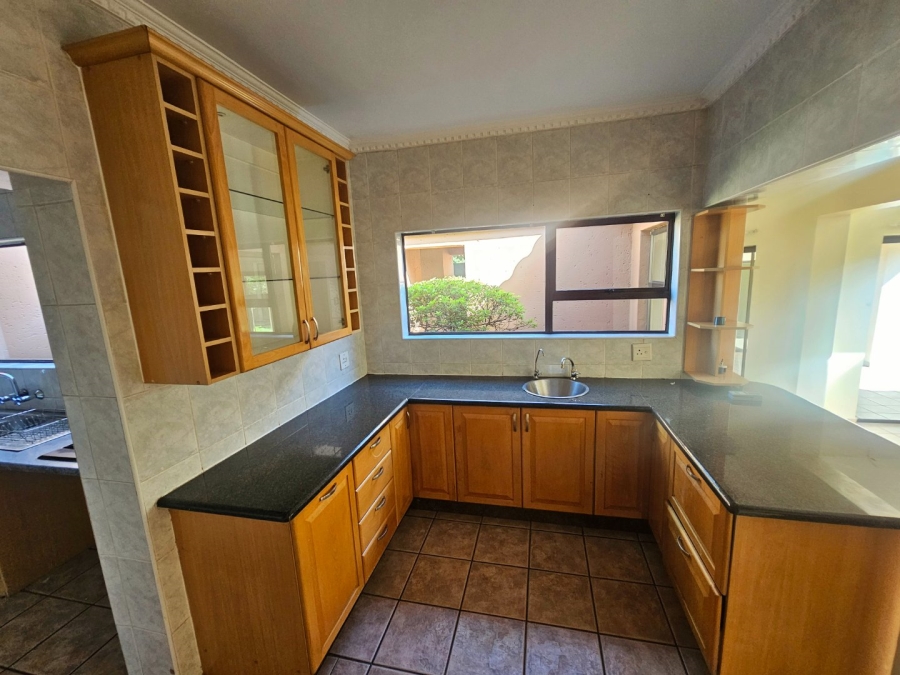 To Let 3 Bedroom Property for Rent in Eldoglen Gauteng