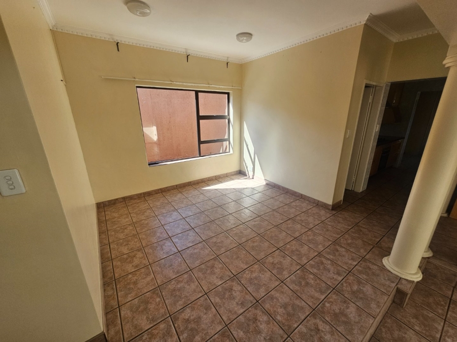 To Let 3 Bedroom Property for Rent in Eldoglen Gauteng