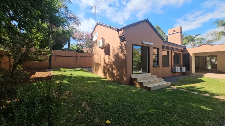 To Let 3 Bedroom Property for Rent in Eldoglen Gauteng