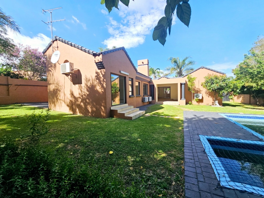 To Let 3 Bedroom Property for Rent in Eldoglen Gauteng