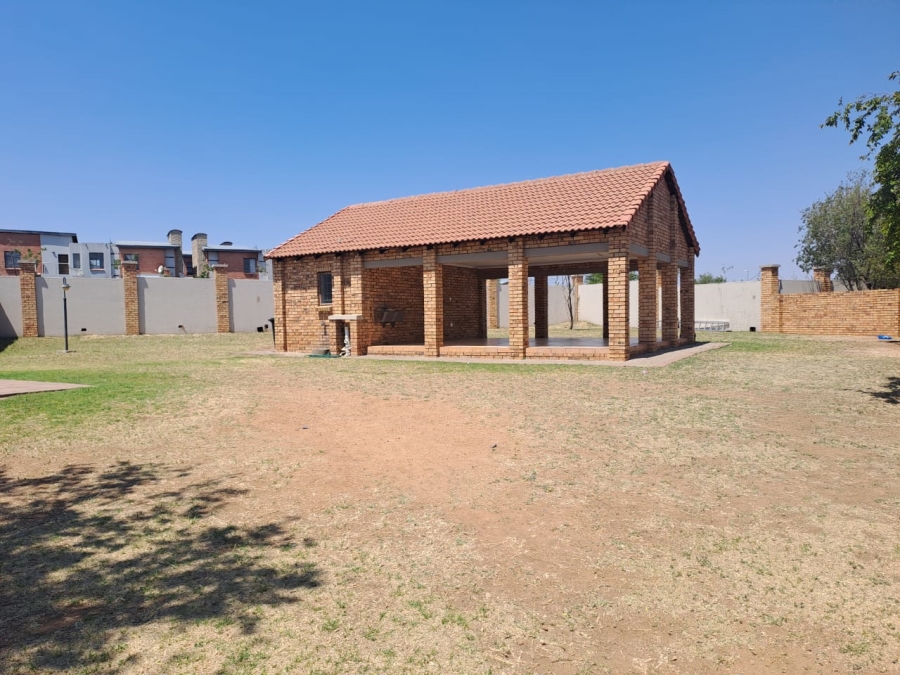 2 Bedroom Property for Sale in Sagewood Gauteng