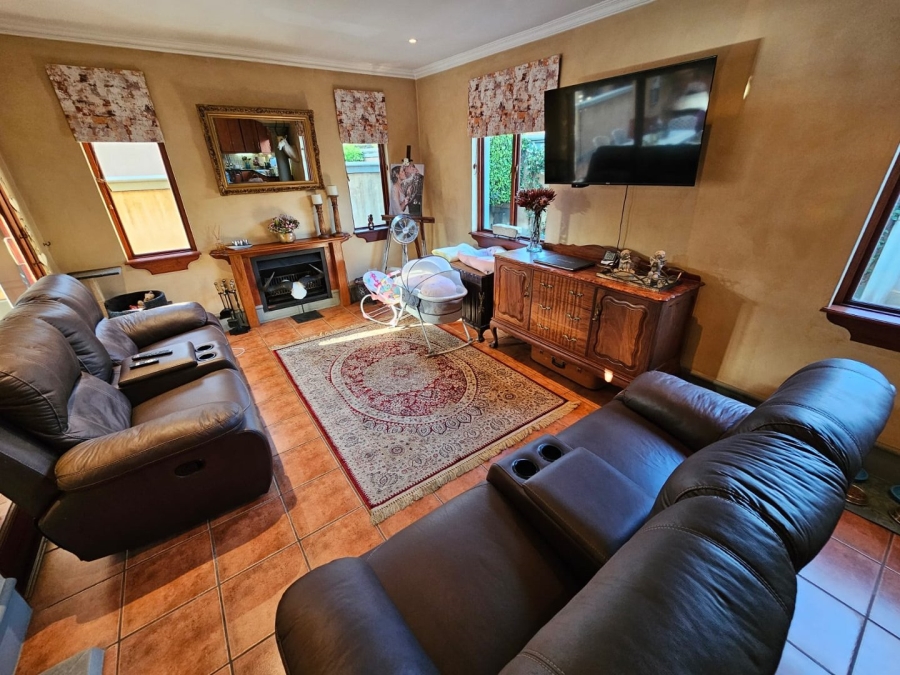 3 Bedroom Property for Sale in Boardwalk Gauteng