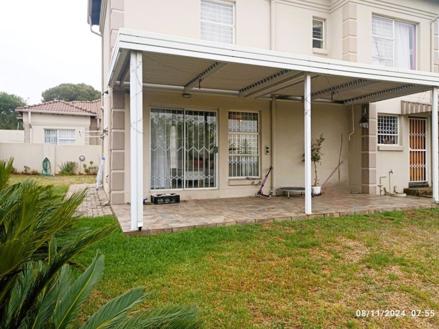 To Let 2 Bedroom Property for Rent in Sharonlea Gauteng