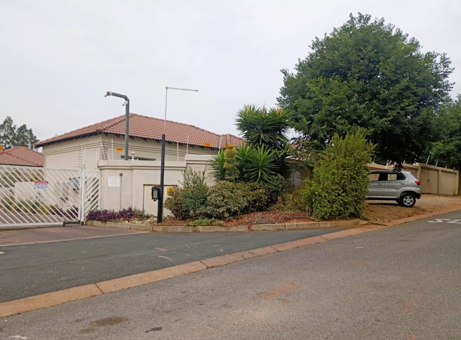 To Let 2 Bedroom Property for Rent in Sharonlea Gauteng