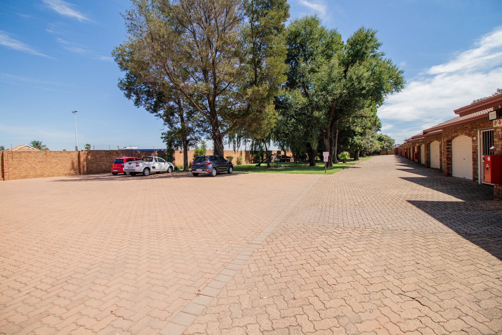 4 Bedroom Property for Sale in Bonaero Park Gauteng