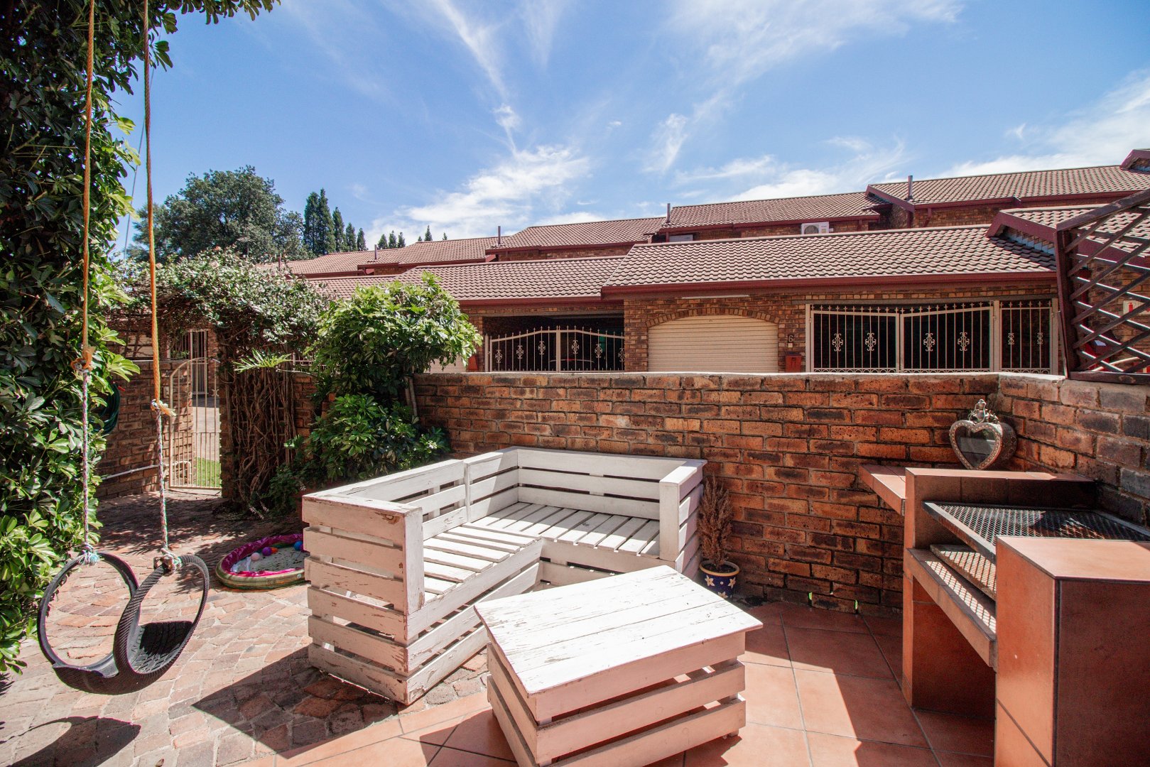 4 Bedroom Property for Sale in Bonaero Park Gauteng