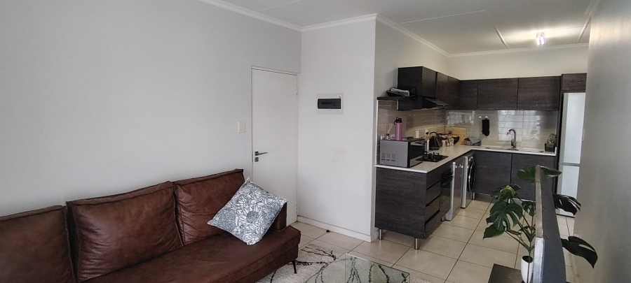 To Let 1 Bedroom Property for Rent in Oakdene Gauteng