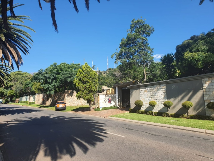  Bedroom Property for Sale in Bedfordview Gauteng