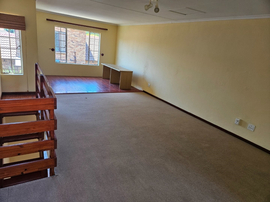 3 Bedroom Property for Sale in Weltevreden Park Gauteng