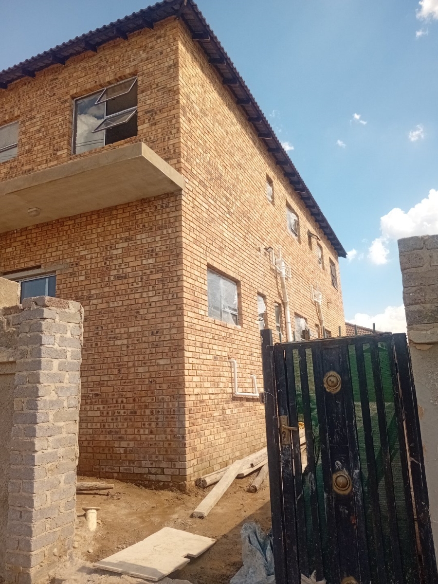 10 Bedroom Property for Sale in Cosmo City Gauteng