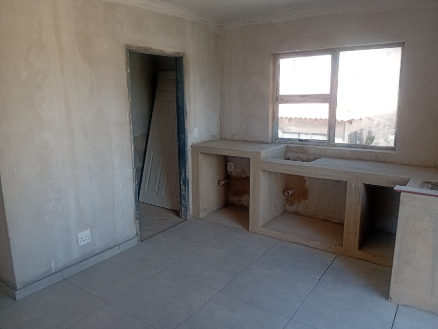 10 Bedroom Property for Sale in Cosmo City Gauteng