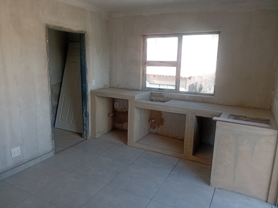 10 Bedroom Property for Sale in Cosmo City Gauteng