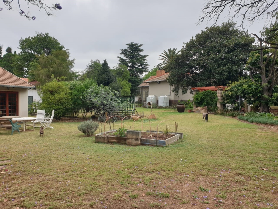 6 Bedroom Property for Sale in Lombardy East Gauteng