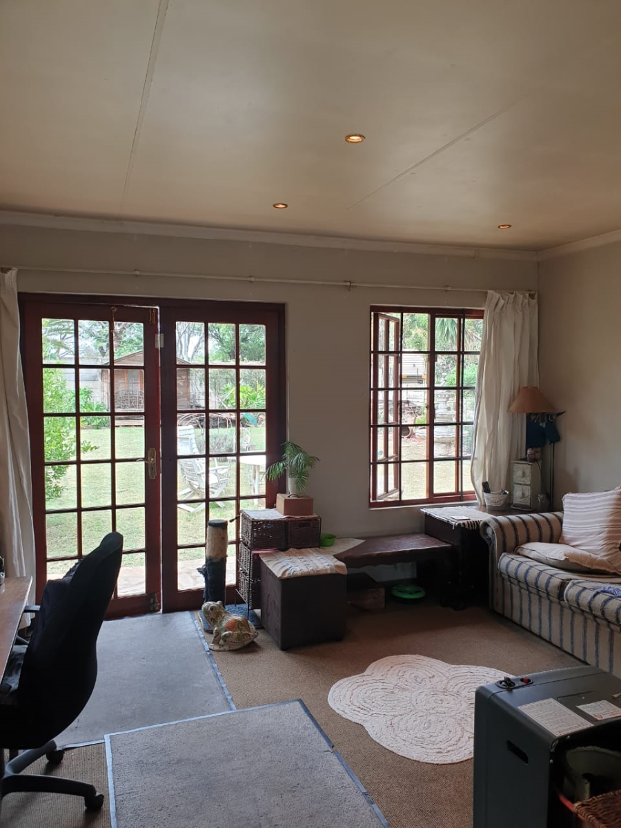 6 Bedroom Property for Sale in Lombardy East Gauteng