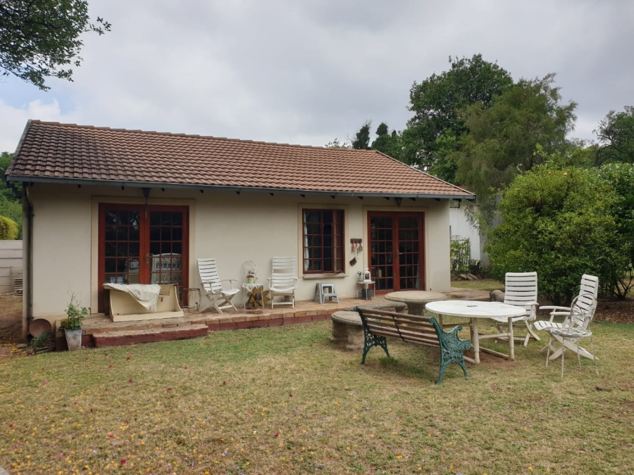 6 Bedroom Property for Sale in Lombardy East Gauteng