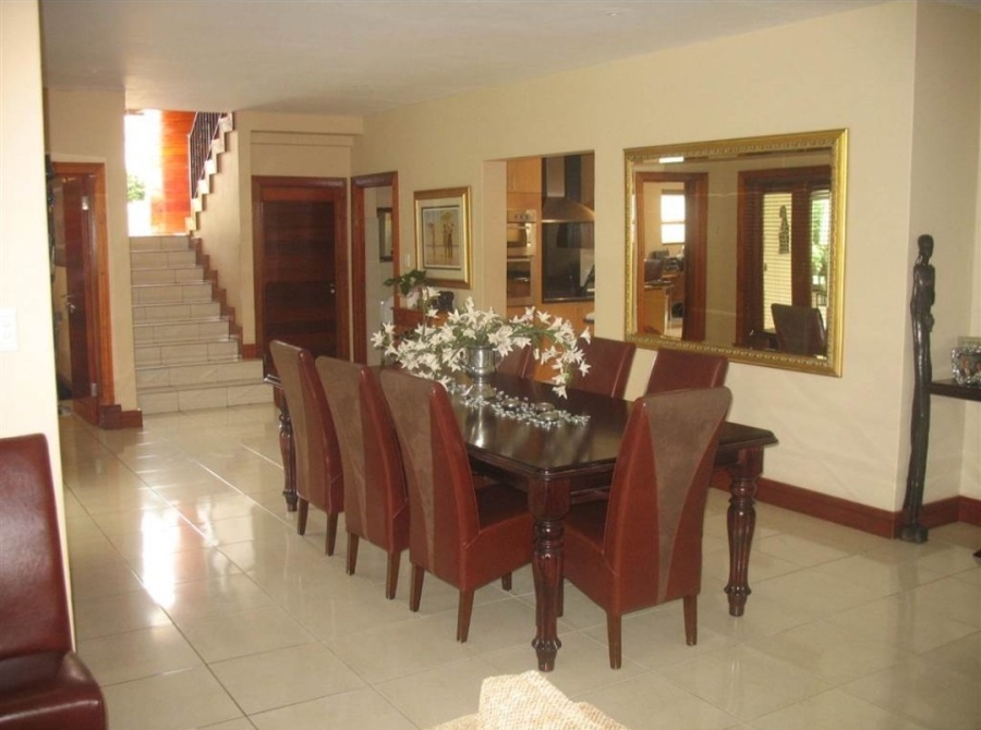 To Let 5 Bedroom Property for Rent in Woodmead Gauteng