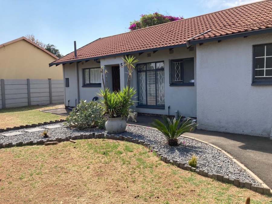 3 Bedroom Property for Sale in Mayberry Park Gauteng