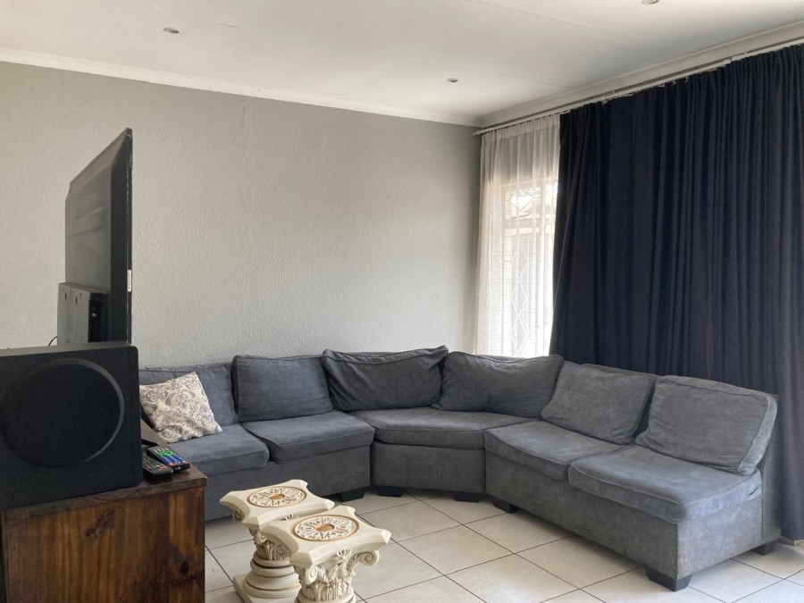 3 Bedroom Property for Sale in Mayberry Park Gauteng