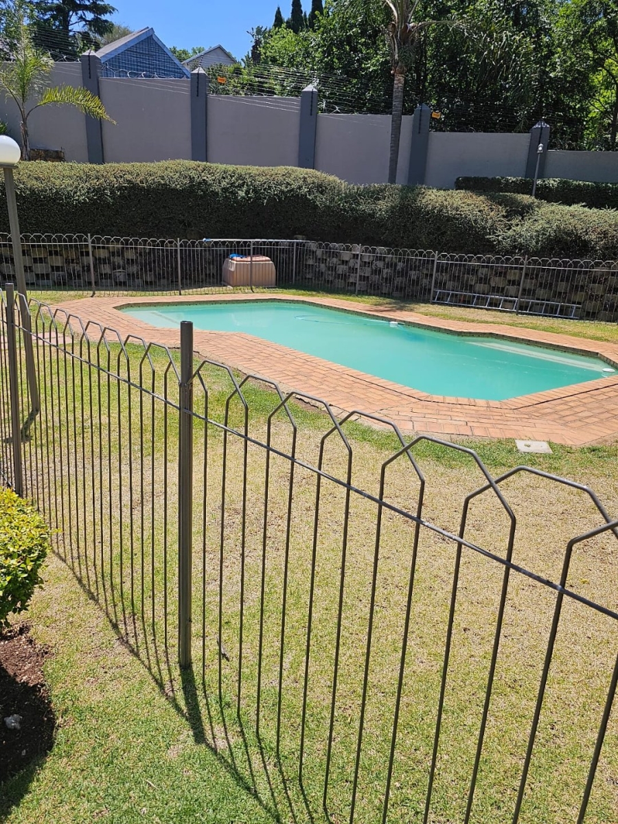 To Let 1 Bedroom Property for Rent in Melville Gauteng